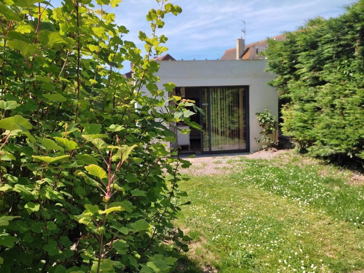 Ferienwohnung Chez Chon Et Jean-Marie Hermanville-sur-Mer Exterior foto